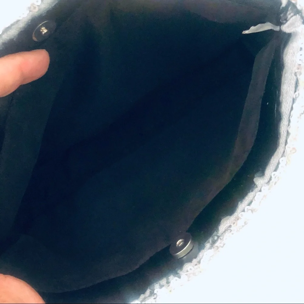 VICTORIA SECRET  SILVER SEQUIN WALLET - Picture 6 of 6